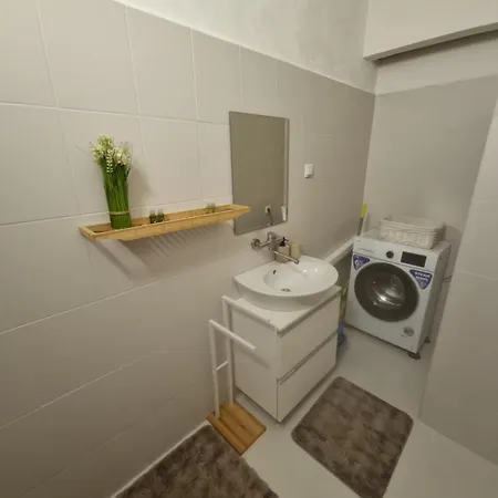 Appartement St Atanasius - вaths View